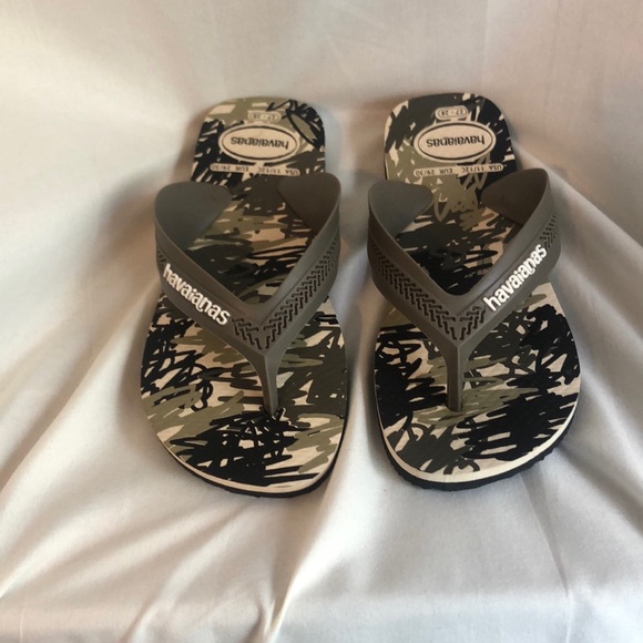 Kids Havaianas In Khaki Green 